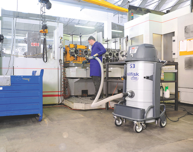 Zmiešané vysávače mokré a suché